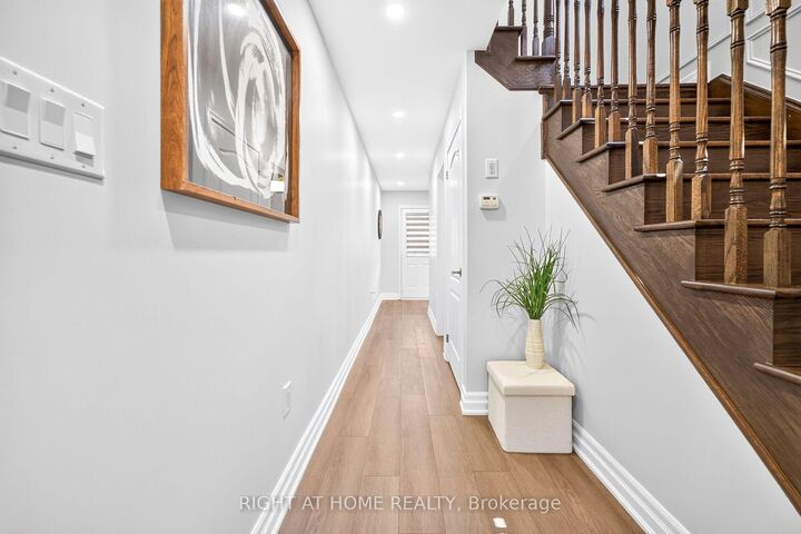 Property Photo: 31 McCargow Drive ON N3W 0C3