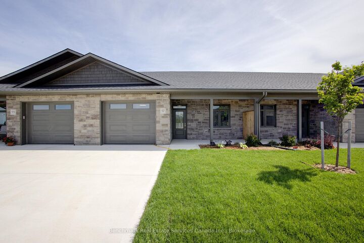 57 Cavalier Crescent — photo 1