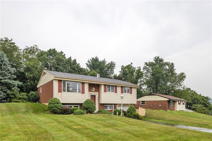 Property Photo:  716 Limestone Dr  PA 15101 