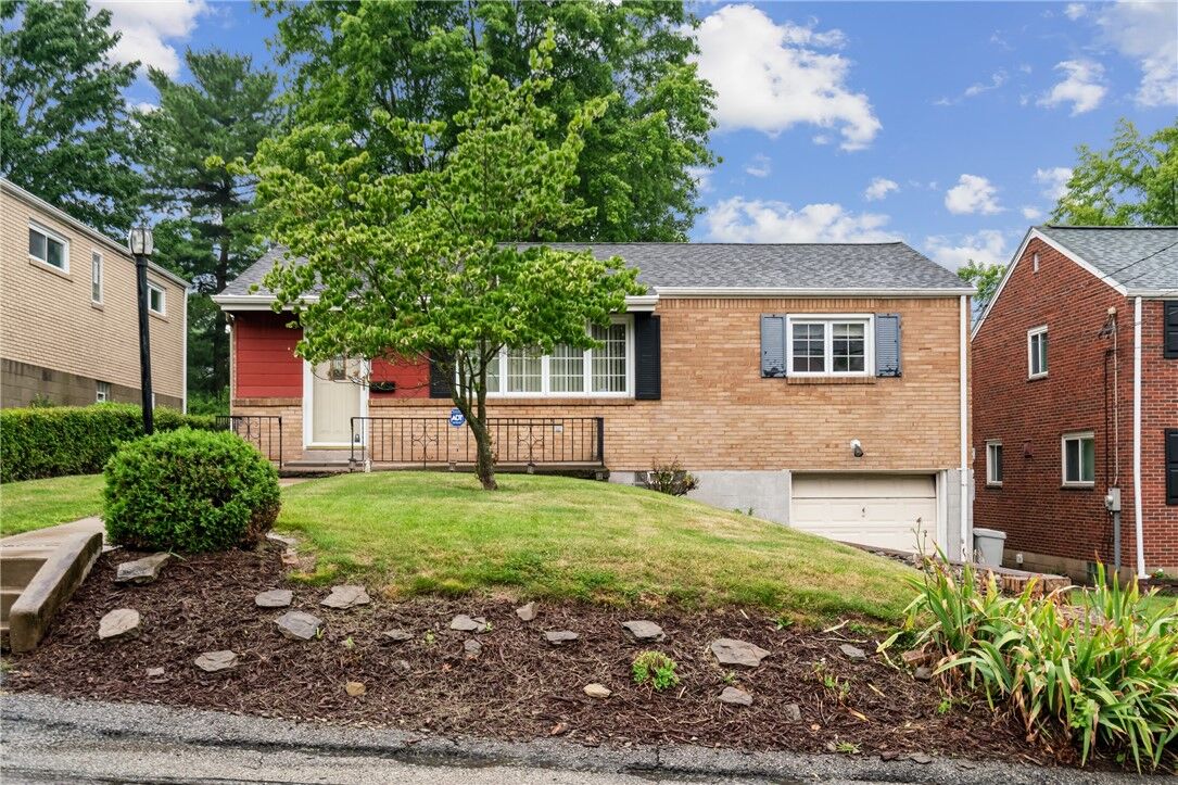 Property Photo: 33 Perry St PA 15209