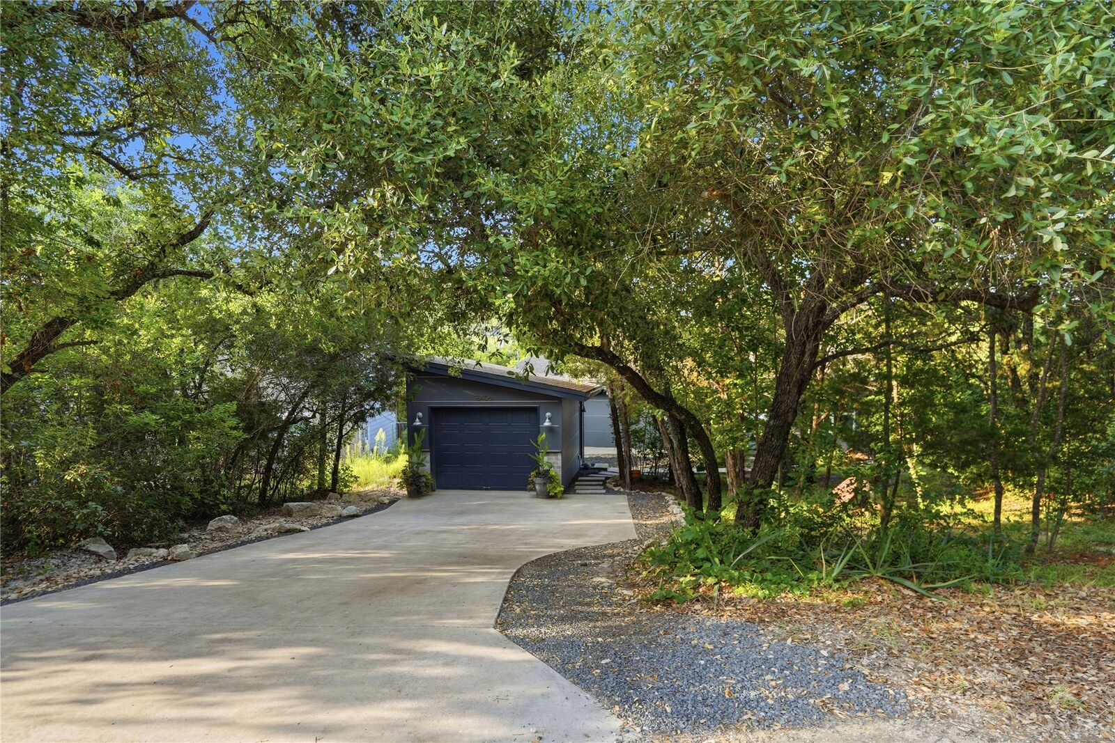 Property Photo: 18406 Roundrock Road TX 78645