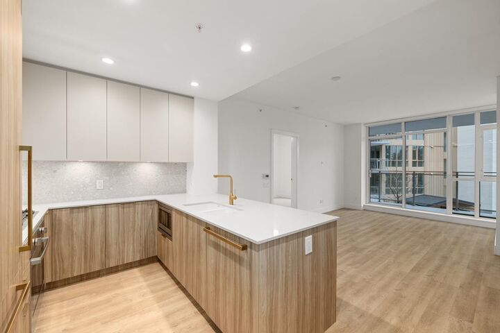Property Photo:  2325 Emery Court 204  BC V7J 0E3 