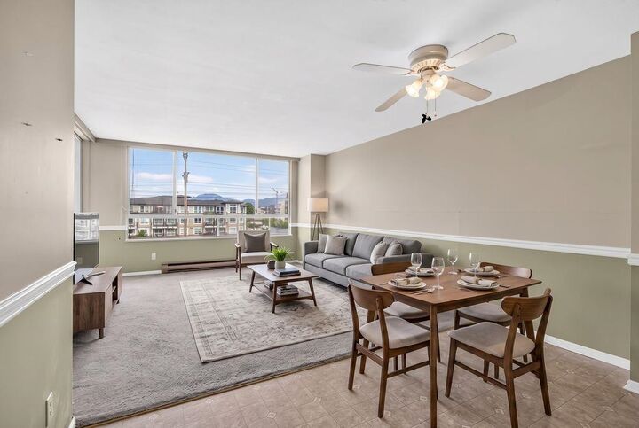 Property Photo: 11980 222 Street 302 BC V2X 0L8