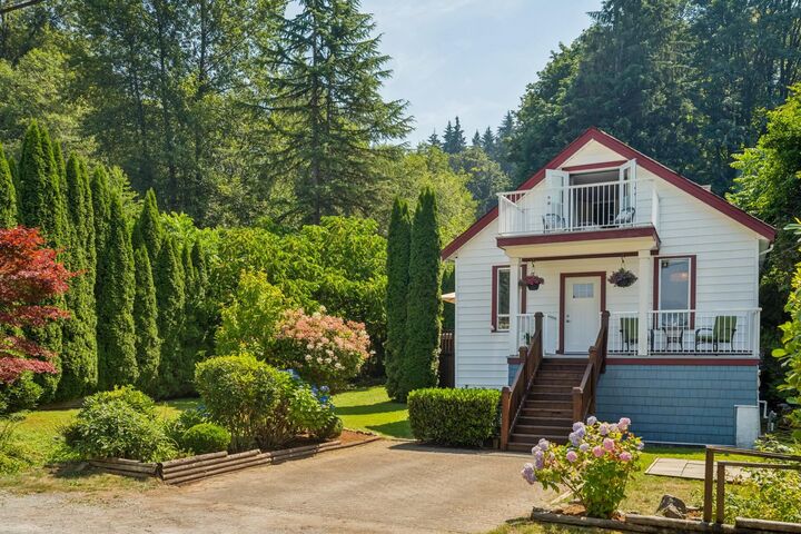 Property Photo: 2813 Jane Street BC V3H 2K7