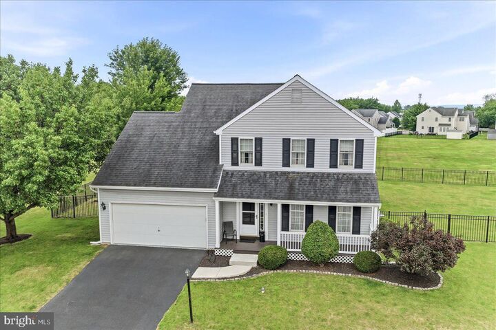 Property Photo:  423 Larchwood Drive  PA 19468 