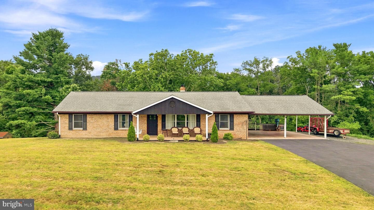 Property Photo: 17747 Senedo Road VA 22824
