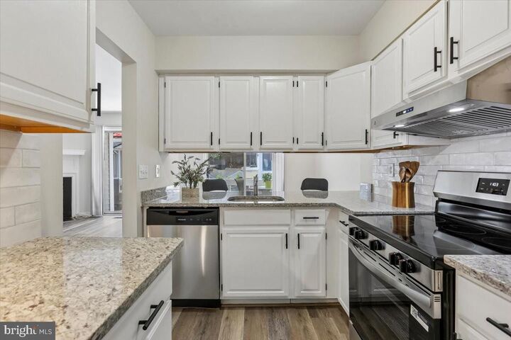 Property Photo:  9807 Sailfish Terrace  MD 20886 