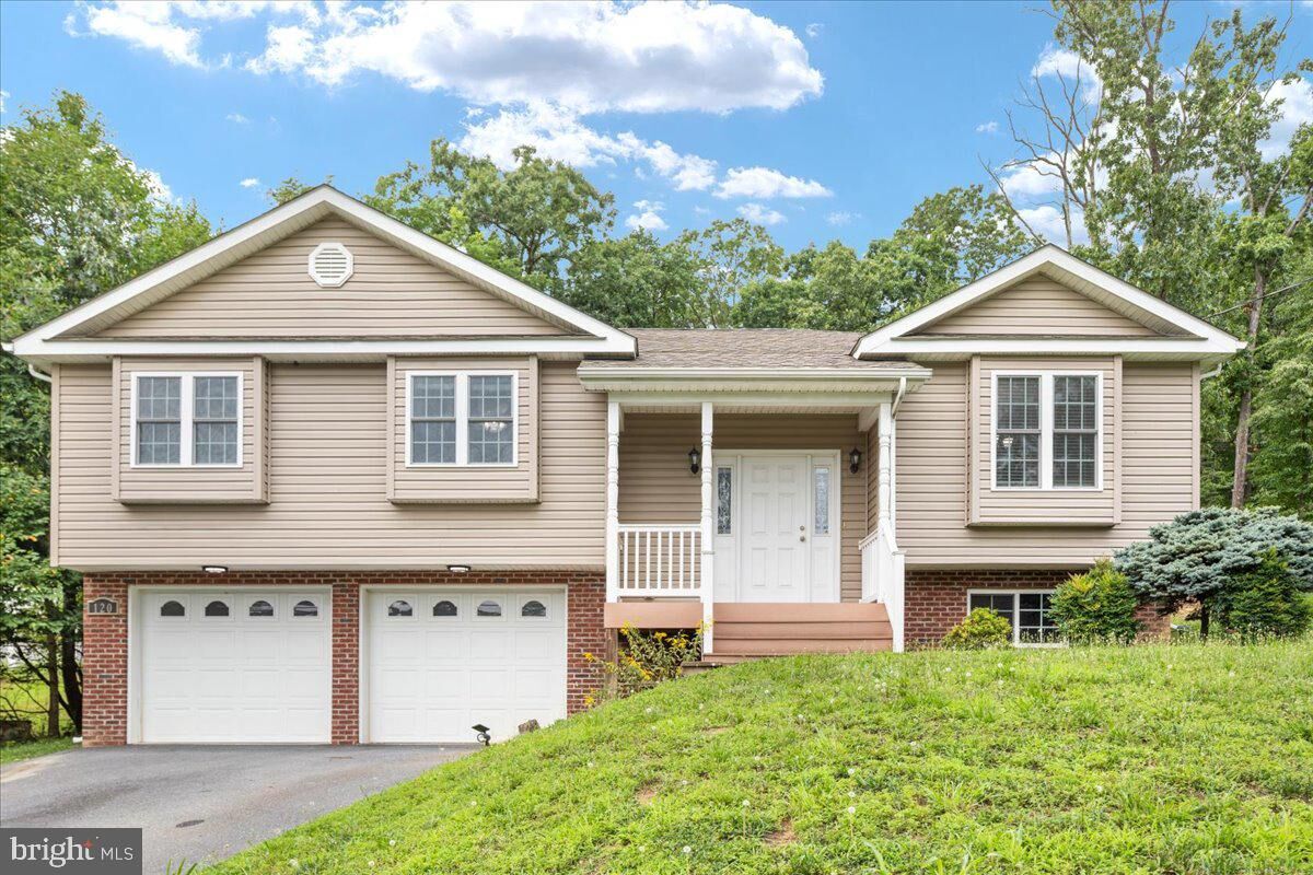 Property Photo:  120 Hawk Trail  VA 22602 