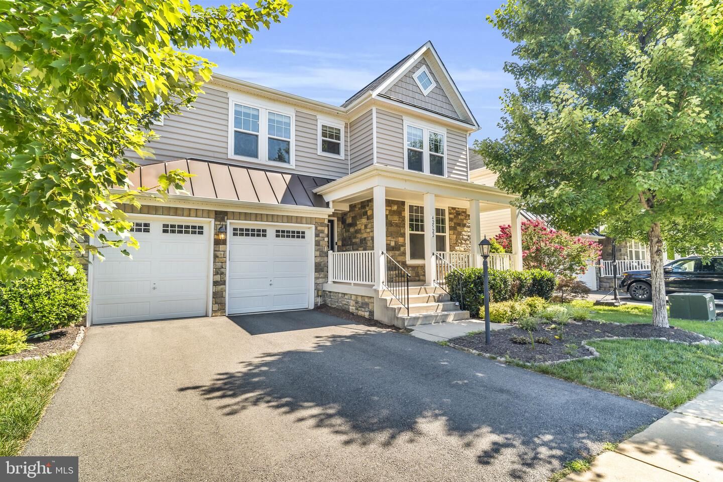 Property Photo:  42522 Stratford Landing Drive  VA 20148 