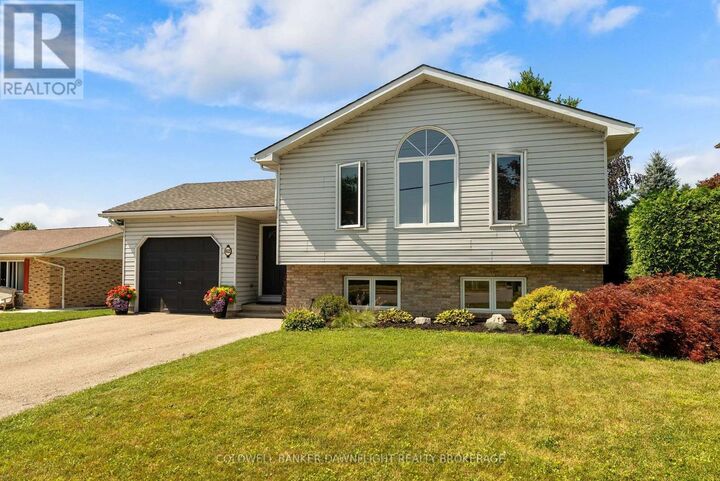 Property Photo:  62 George Street  ON N0M 1S3 