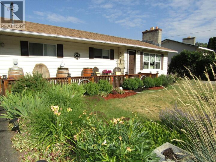 Property Photo: 817 Kimberley Avenue BC V0H 1J0