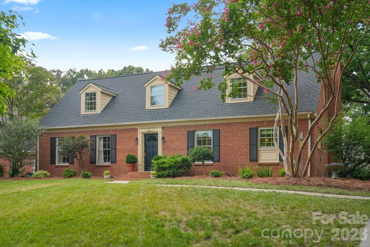 Property Photo: 1300 Brockton Lane NC 28226