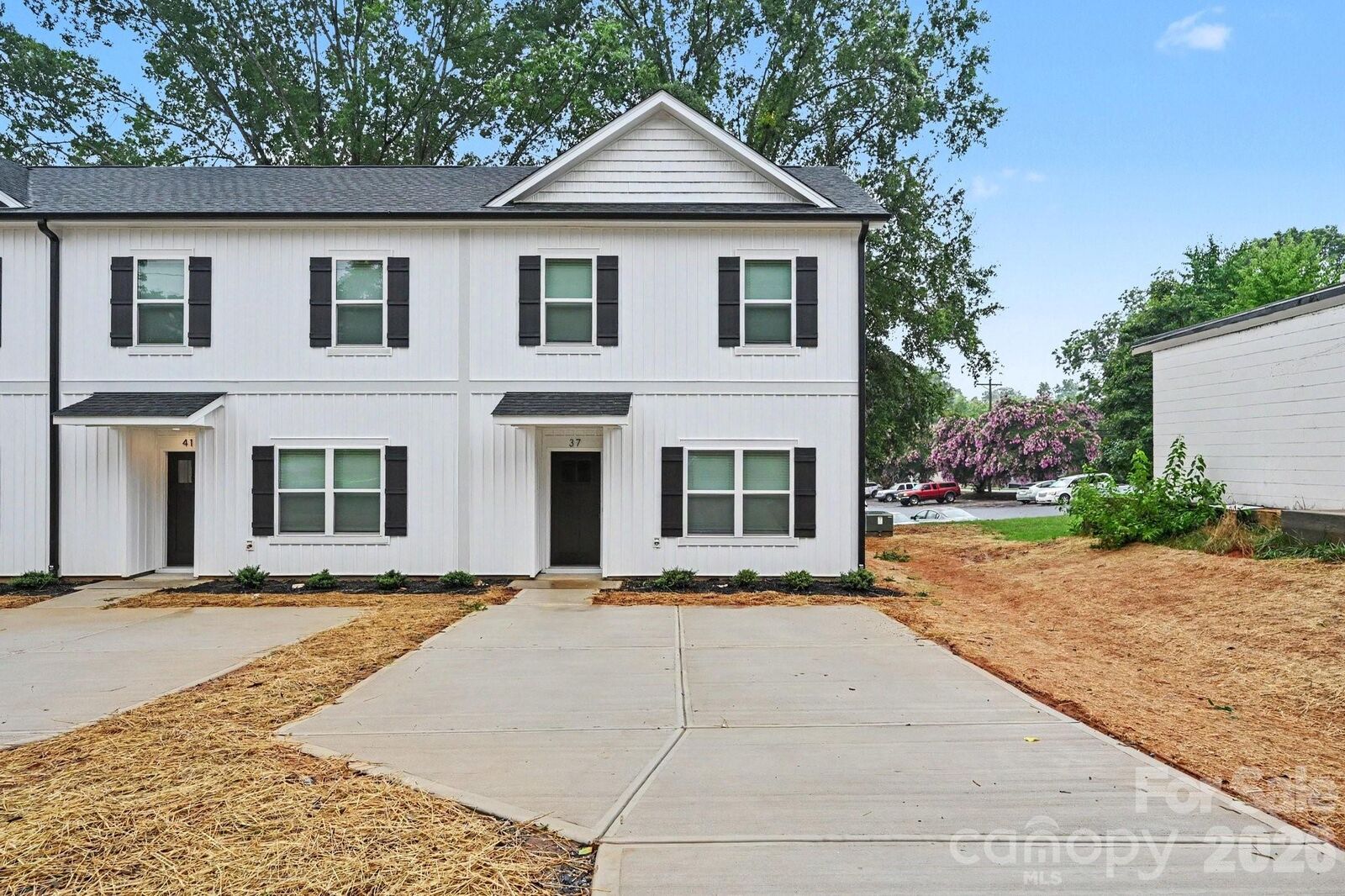 Property Photo:  53 E 13th Street  NC 28658 