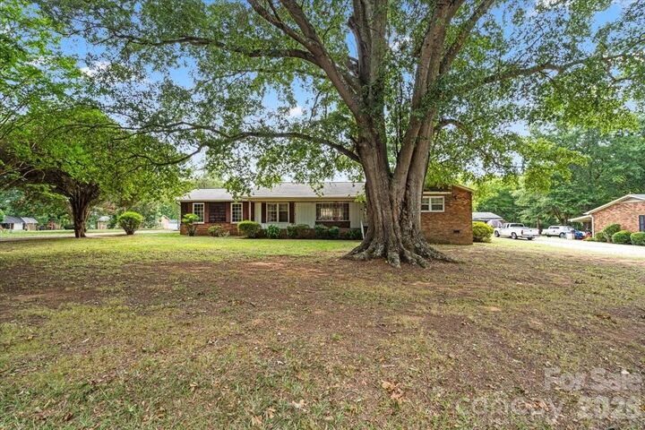 Property Photo:  816 Clinton Avenue  SC 29720 