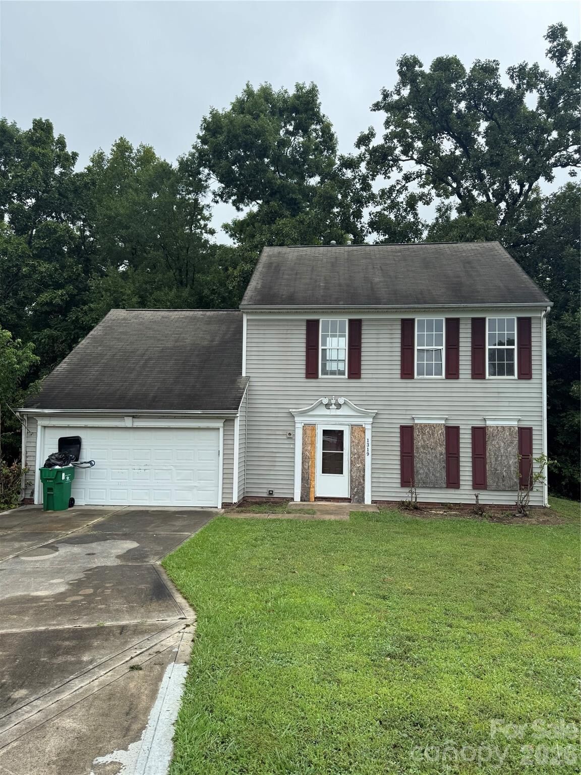 Property Photo:  1319 Red Tallen Court  NC 28214 