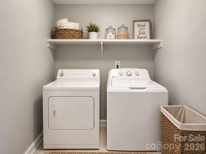 Property Photo: 2109 Fernwood Drive NC 28152
