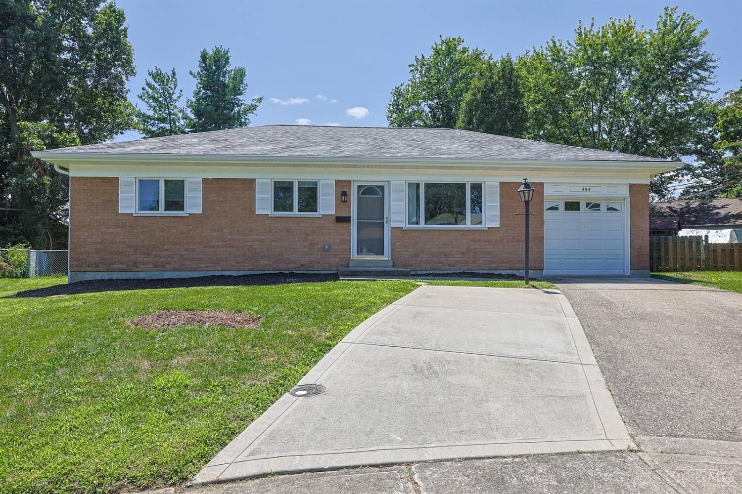 Property Photo:  454 Palmerston Drive  OH 45238 