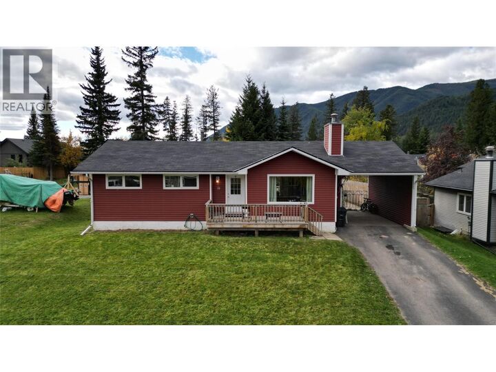 10 Cascade Crescent — photo 1