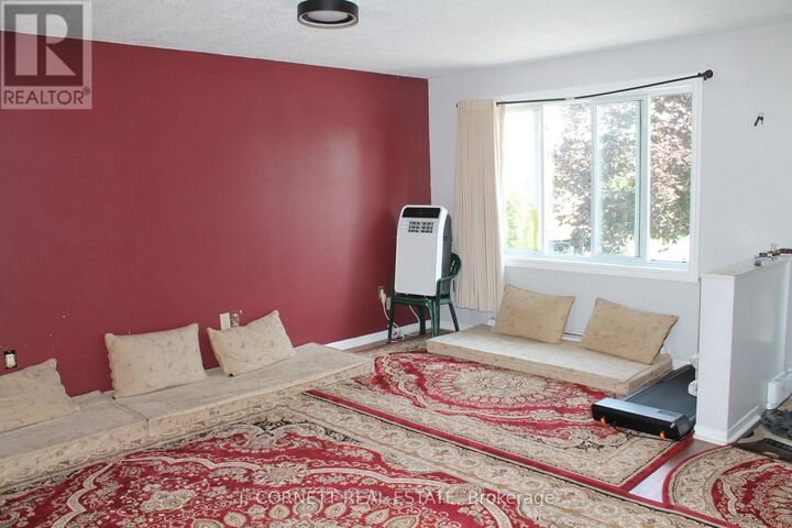 Property Photo:  109 Eleventh Avenue East  ON K6H 7B8 