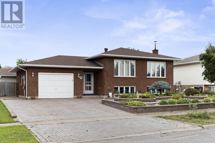 195 Bitonti Cres — photo 1