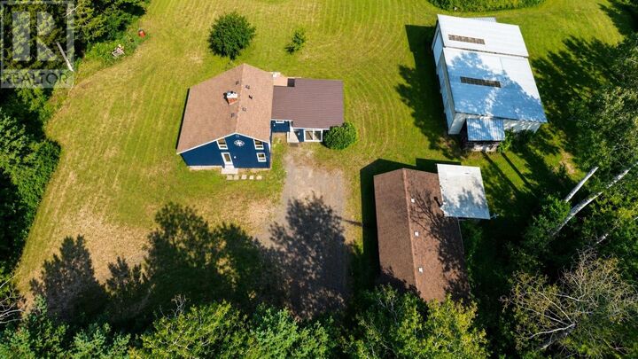 Property Photo:  28 Hanna Rd  ON P7J 0E9 