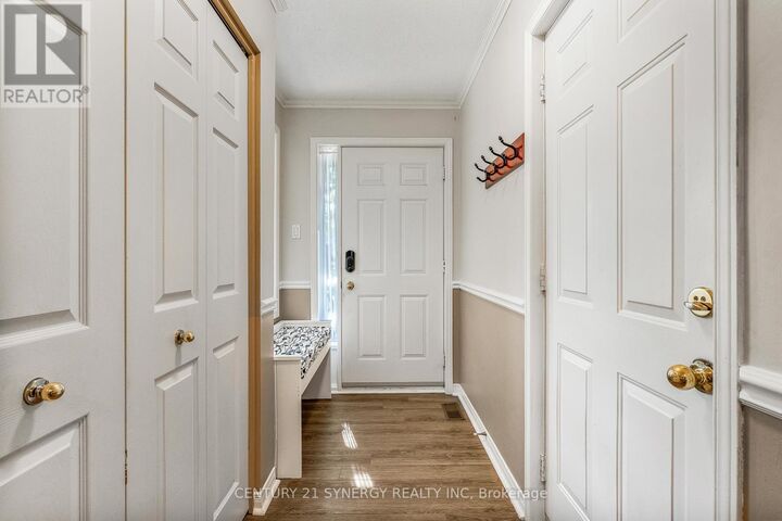 Property Photo:  32 Innesbrook Court 16  ON K2S 1C7 