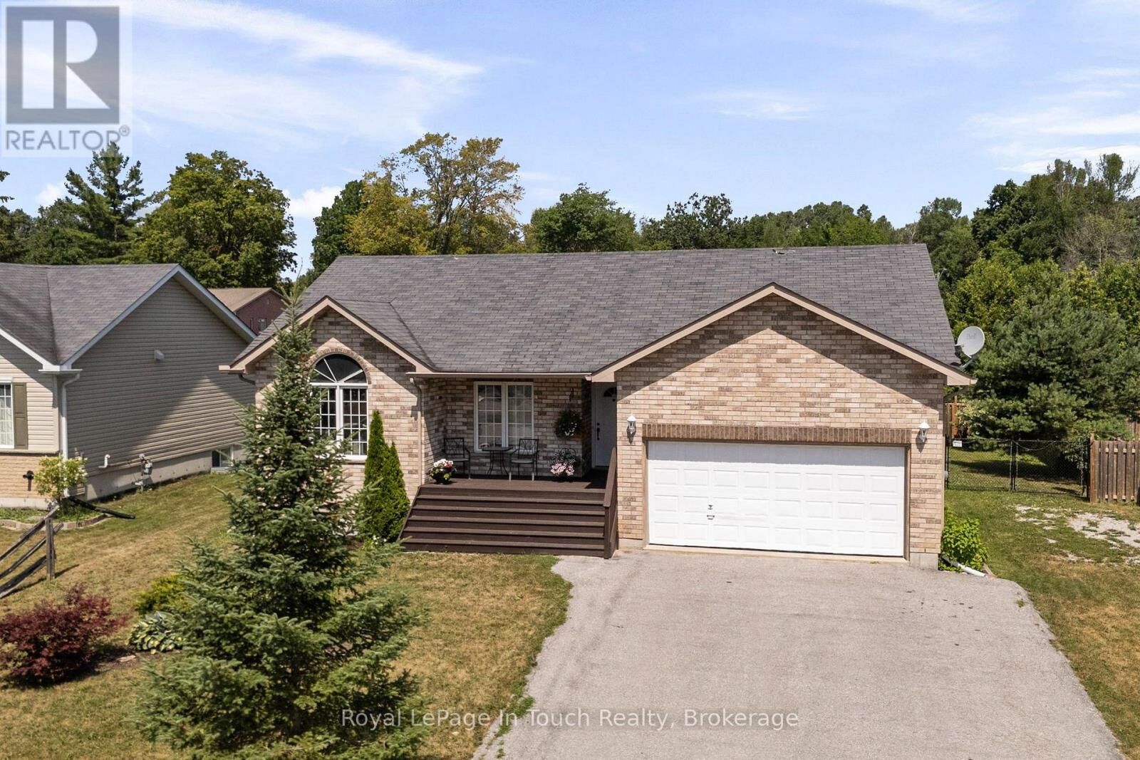 Property Photo:  66 Donlands Court  ON L0K 1E0 
