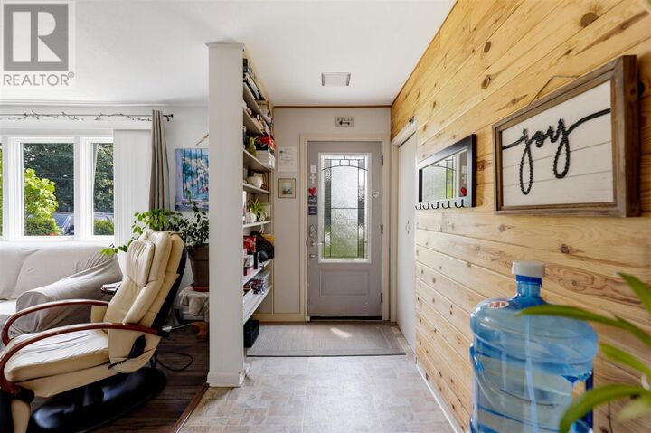 Property Photo:  1750 Queen St E  ON P6A 2H1 