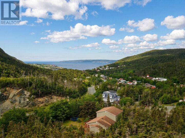 1784 Portugal Cove Road — photo 1