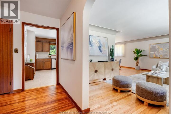 Property Photo:  7 Jane Street  ON N8H 3L5 