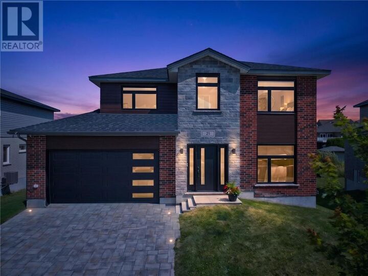 21 Vega Court — photo 1