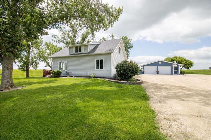 Property Photo:  26146 2 Road East  MB R0G 1W0 