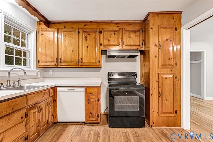 Property Photo: 7613 Ansley Road VA 23231