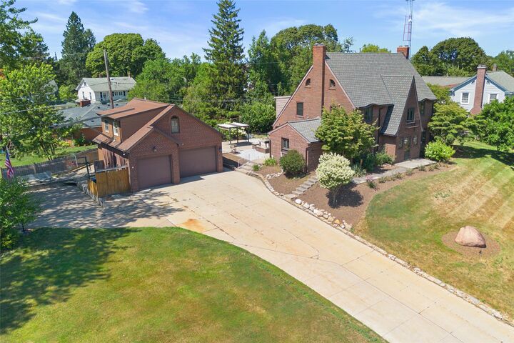 Property Photo:  124 W 37th Street  PA 16508 