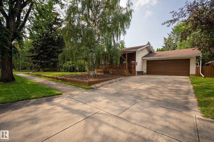 Property Photo: 9562 81 Street NW AB T6C 2W5