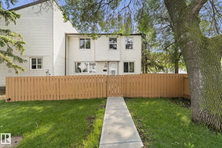 Property Photo:  6533 180 Street NW  AB T5T 2A3 