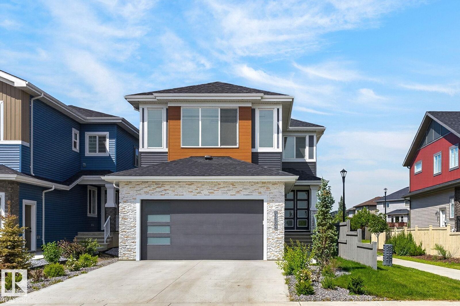 Property Photo: 16304 19 Avenue SW AB T6W 5J8