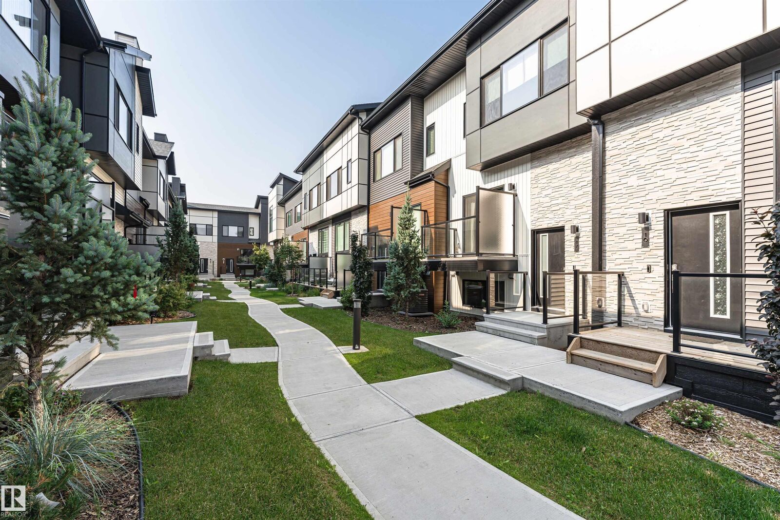 Property Photo: 1729 Keene Crescent SW 17 AB T6W 4B6