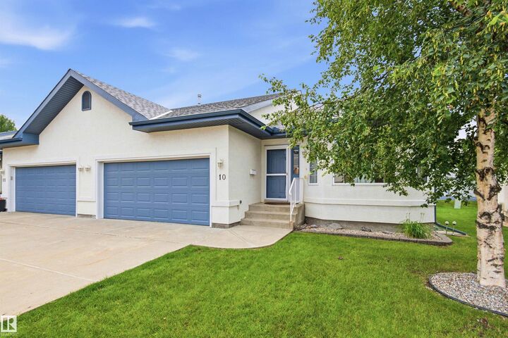 Property Photo: 9 Dechene Road NW 10 AB T6M 2V1