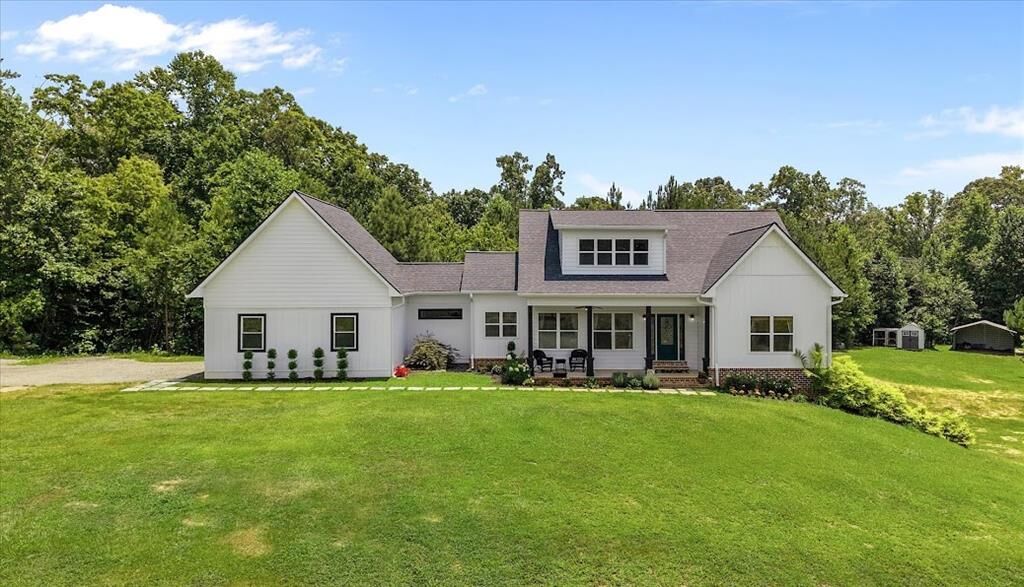 Property Photo: 160 Shoemake Road GA 30116