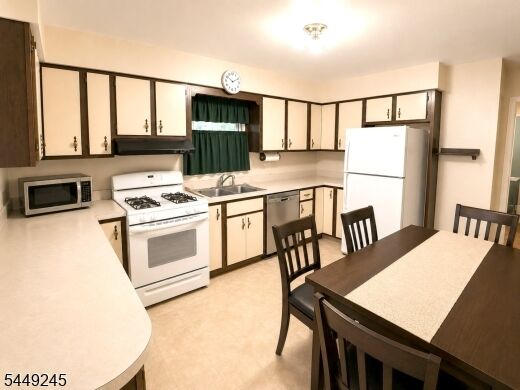 Property Photo:  70 Bromley Pl  NJ 07110 