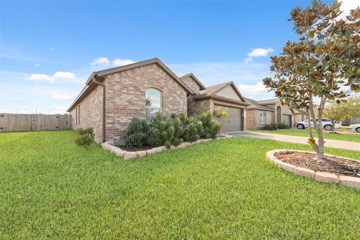 Property Photo:  18115 Sonora Brook Lane  TX 77407 