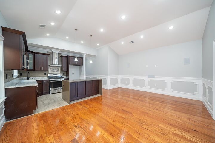Property Photo:  72 Charles St 2  NJ 07307 