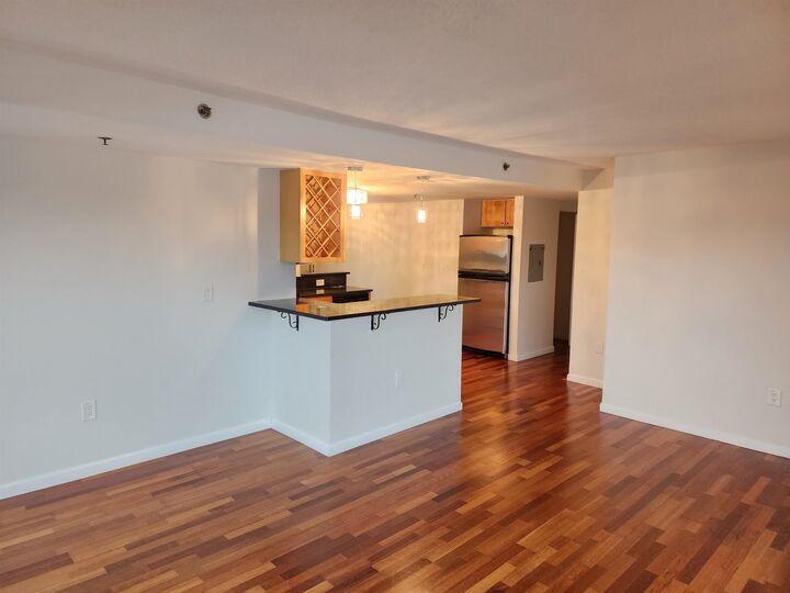 Property Photo:  700 1st St 9Q  NJ 07030 