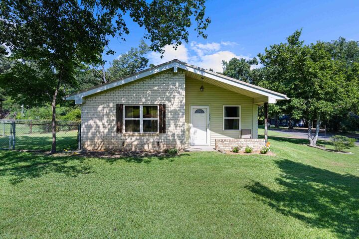 Property Photo:  2304 Lane Lewis  TX 75672 