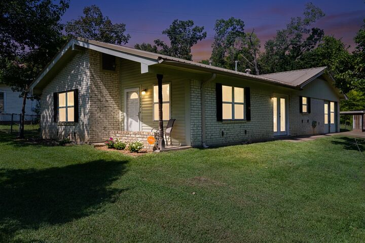 Property Photo: 2304 Lane Lewis TX 75672