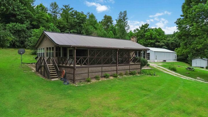Property Photo:  1651 Highway 1643  KY 42501 