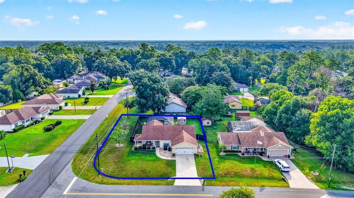 Property Photo: 1 Teak Court FL 34472