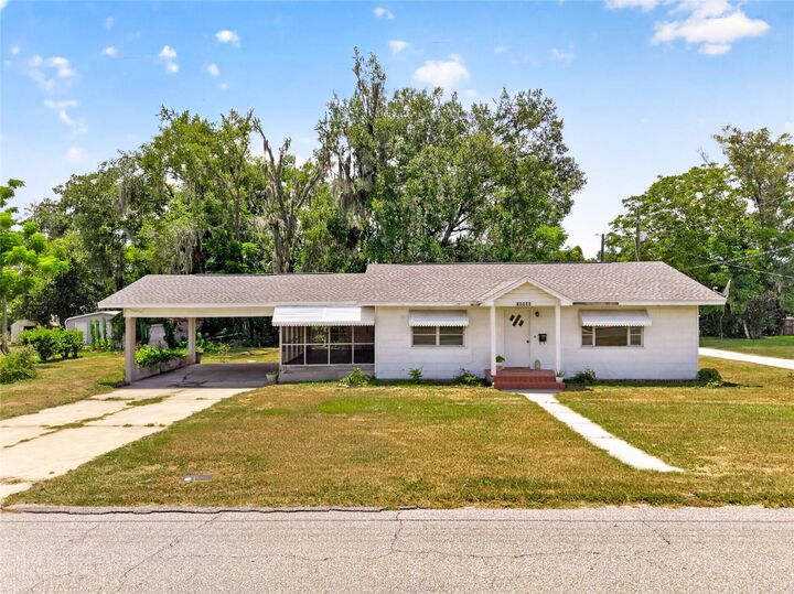 Property Photo: 13725 10th Street FL 33525