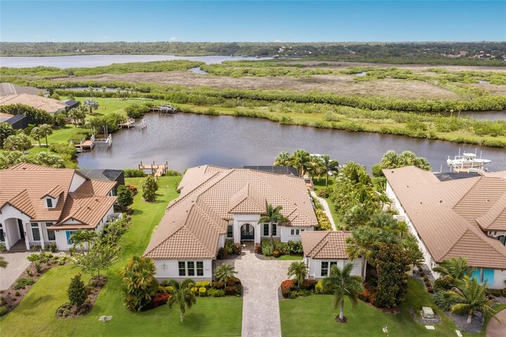 Property Photo:  11412 Harbourside Lane  FL 34219 